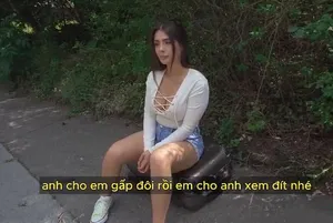 Thanh niên trúng độc đắc có hẳn 2 bà xã thỏa sức mà chơi